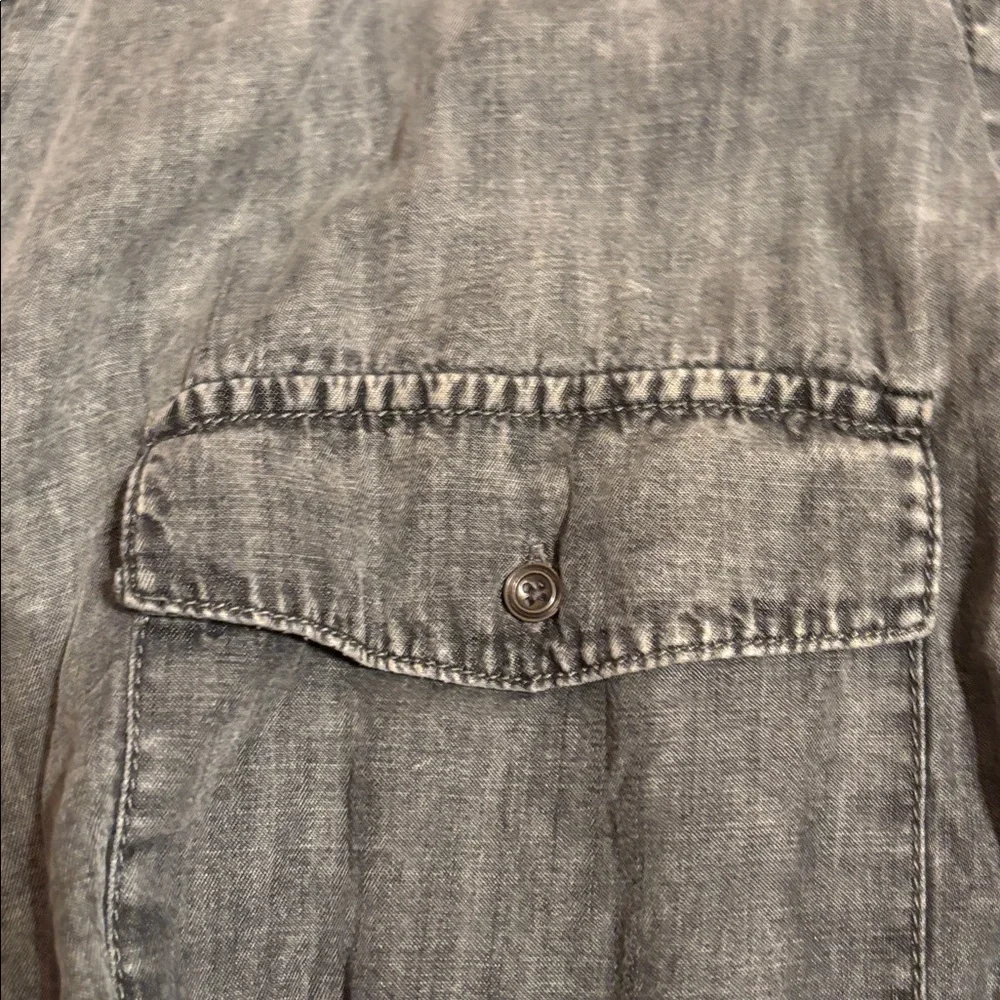 Jane and Delancy and Alexander Jordan women’s button down long sleeve shirts - Picture 5 of 7
